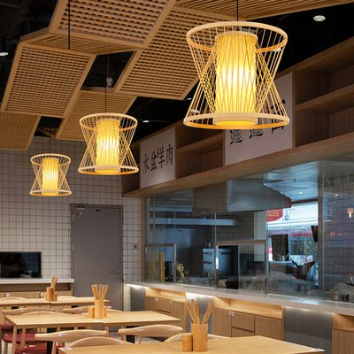 湖北餐厅灯光设计：磁吸轨道灯搭配餐吊灯，提升食客用餐体验